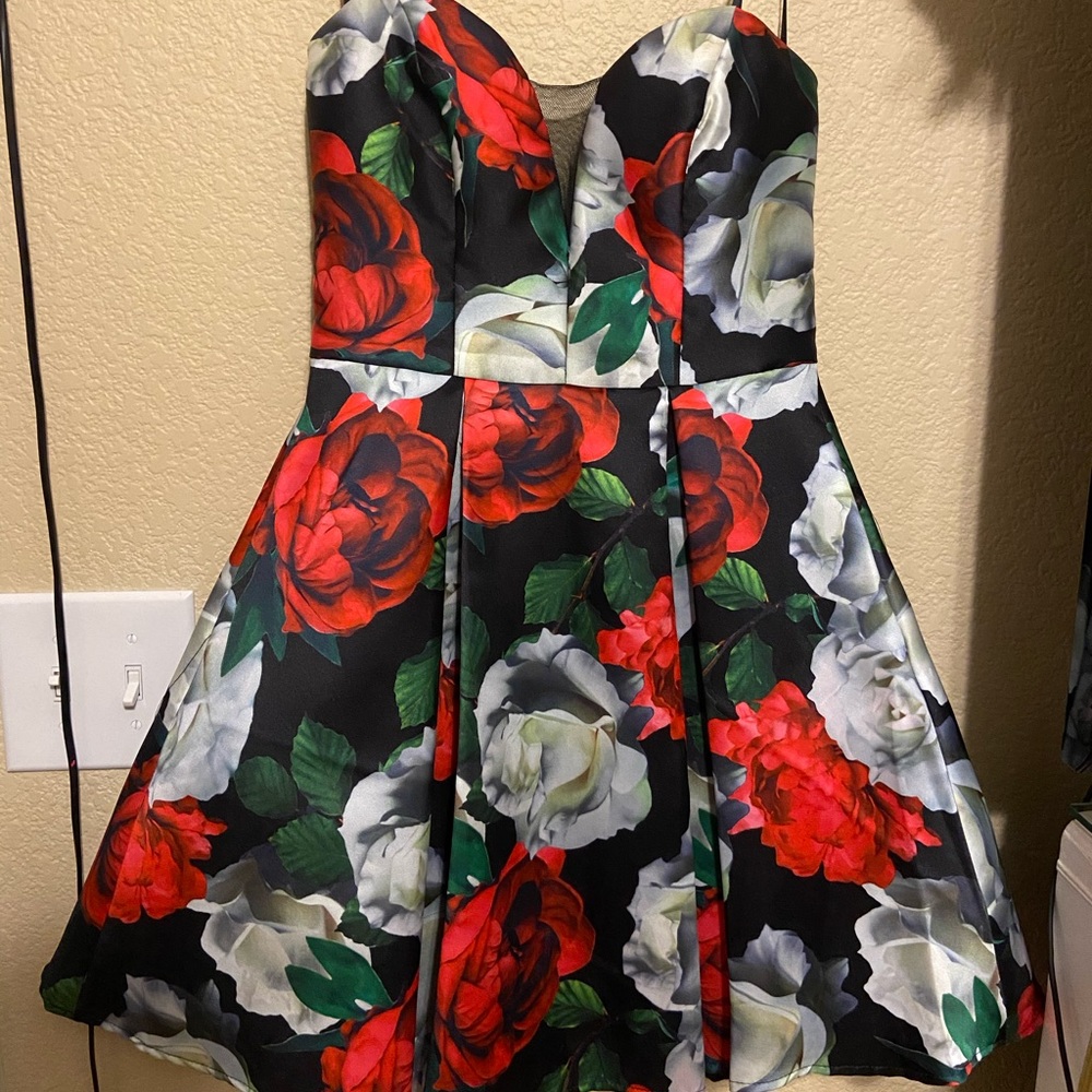 Strapless homecoming dress